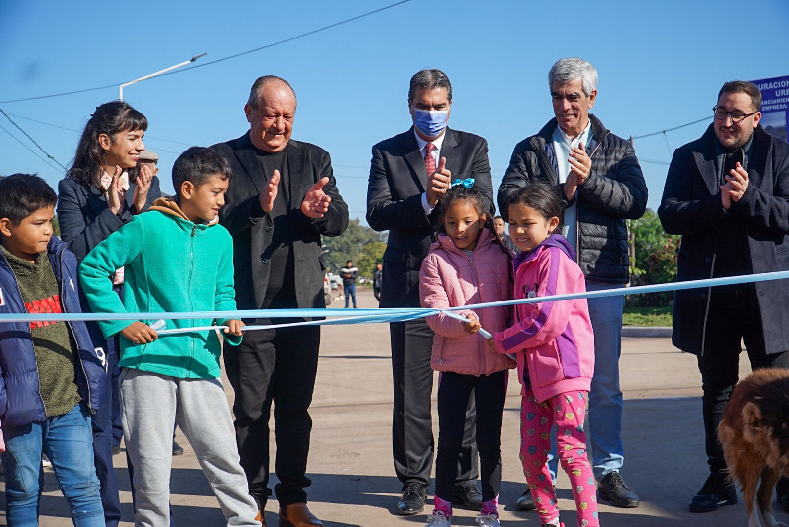 La Clotilde: Capitanich inauguró pavimento, la refacción de la Escuela 219 y la ampliación del Registro Civil 