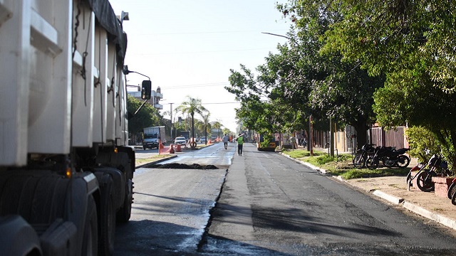 El Gobernador Zdero supervisó los avances en la repavimentación de la Avenida 9 de julio