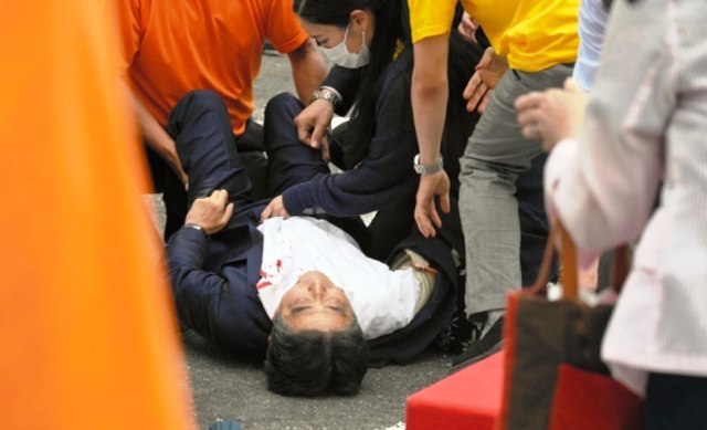 Conmoción en Japón: asesinaron a balazos al ex primer ministro Shinzo Abe