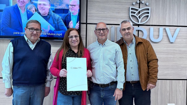 El Instituto de Vivienda entregó Títulos de Propiedad a Familias que esperaron mas de 40 años 