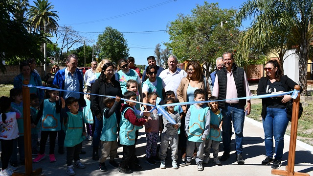 Villa Ángela inauguró el pavimento frente al Jardín de Infantes N°151 “Héroes de Malvinas”