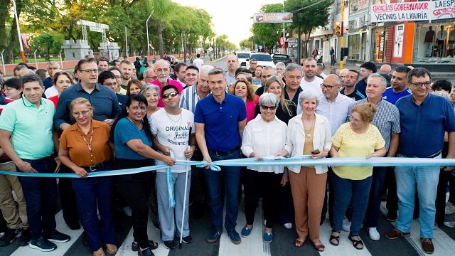 Zdero Cumple: Histórica repavimentación de la Avenida 9 de Julio 