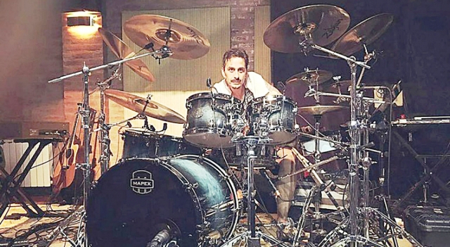 Murió Martín Carrizo, baterista del Indio Solari que padecía ELA