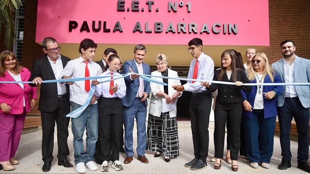 El Gobernador Zdero ratificó su compromiso con la Educación al inaugurar la refacción de la Escuela Técnica de Villa Angela 