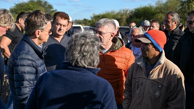 LA CLOTILDE: ZDERO SUPERVIS&Oacute; LAS OBRAS DE SANEAMIENTO, LIMPIEZA Y DESAG&Uuml;ES PARA ASISTIR A PRODUCTORES