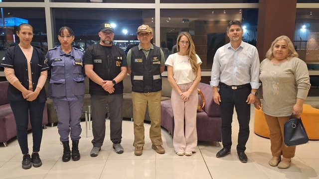 CHACO COORDIN&Oacute; EL OPERATIVO INTERNACIONAL QUE PERMITI&Oacute; EL REENCUENTRO DE UNA MADRE CON SU HIJA