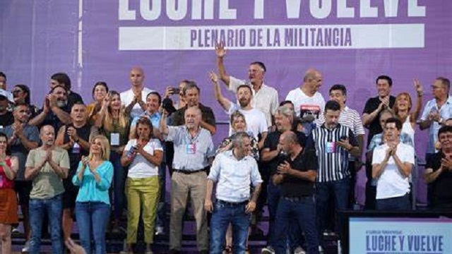 Máximo Kirchner: "Hay compañeros más interesados en ganarle a Cristina que en sacar el país adelante"