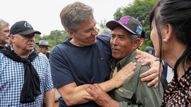 Este Domingo: El Gobernador Zdero lleg&oacute; a Comandancia Fr&iacute;as para seguir de cerca la asistencia a Familias afectadas por las inundaciones 