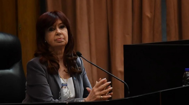 Cristina Kirchner denunció que los "Copitos de Comodoro Py" quieren "proscribirla"