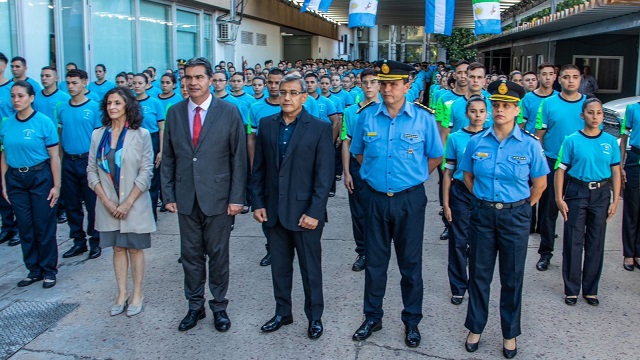 El Gobierno presentó la Policía Comunitaria para reforzar la Seguridad en Operativos durante las fiestas de fin de año 