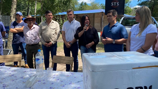 Respuesta Inmediata: Se entregaron 5000 dosis, ante un brote de rabia paresiante en El Tacuruzal 