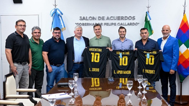 Este viernes: El Gobernador Zdero recibi&oacute; a la Confederaci&oacute;n Argentina de Handball 