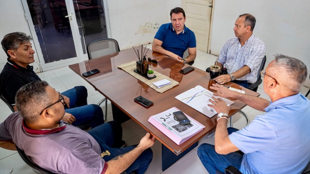 El Gobierno Provincial acompa&ntilde;a y fortalece la agenda de trabajo con los Intendentes 