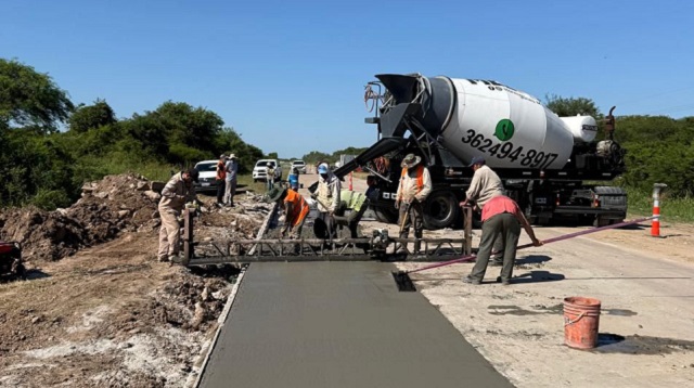 Vialidad Provincial realiza trabajos de mantenimiento en la Ruta N&deg;1, entre La Leonesa y General Vedia  