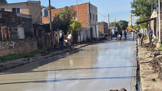 Plan Provincial de Urbanización: Fontana avanza con nuevas obras de pavimento 