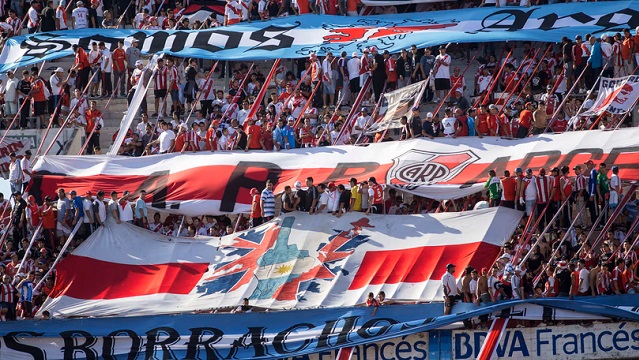 FIFA prohibi&oacute; banderas y elementos sobre las Islas Malvinas para Argentina-Inglaterra