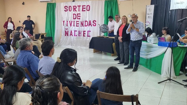 Se sortearon viviendas para Familias en Pampa del Infierno 