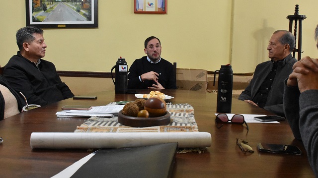 El Intendente Adalberto Papp recibi&oacute; al Diputado Santiago P&eacute;rez Pons