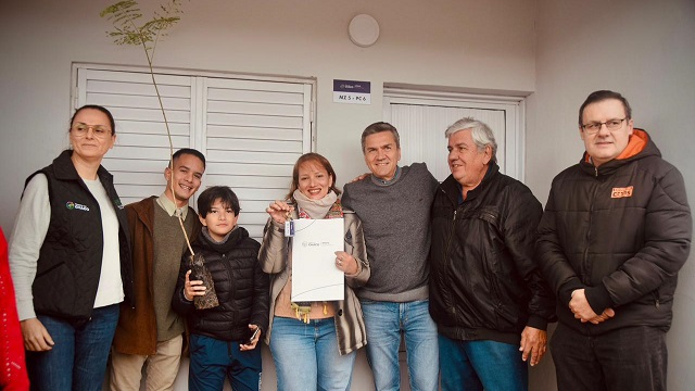 San Bernardo: Zdero entregó Viviendas recuperadas y cumplió el sueño de la casa propia