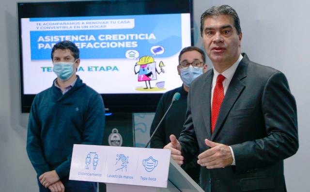 Recuperación Económica: Capitanich lanzó la tercera edición de la línea de Créditos del IPDUV para refacción de viviendas