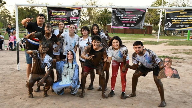 La Estudiantina 2025 en Villa Ángela sigue sorprendiendo: Nuevo juego, un circuito Fit 