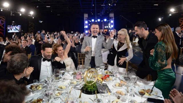 En una ceremonia emotiva, MasterChef Celebrity se llevó el Martín Fierro de oro 2022