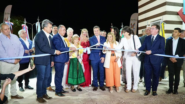 El Gobernador Zdero inauguro la edición N°50 de la fiesta provincial del Inmigrante en La Breñas