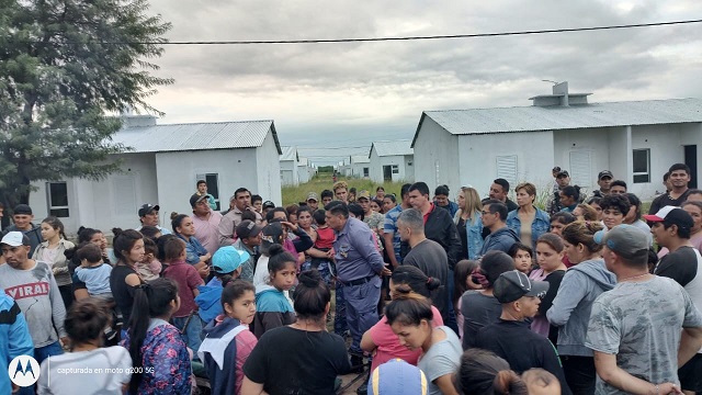 El Ministerio de Seguridad y Justicia interviene en un caso de usurpación de viviendas en Sáenz Peña 