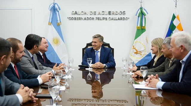 CHACO REFUERZA LAZOS CON PARAGUAY Y AVANZA EN PROYECTOS ESTRATÉGICOS PARA LA REGIÓN