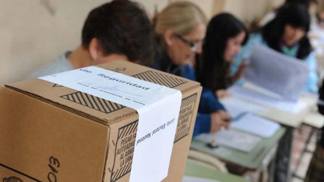 Elecciones: determinan un aumento económico para las autoridades de mesa 