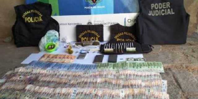 Charata: En un allanamiento secuestran cocaína, marihuana y dinero en efectivo, una pareja detenida