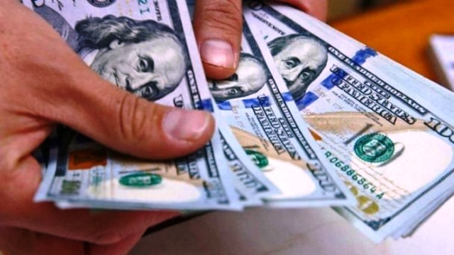 La cotización del dólar libre sube a un nuevo récord de 179 pesos
