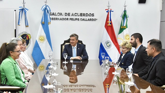 Chaco, Argentinos por la Educaci&oacute;n y Paraguay comparten estrategias para fortalecer la ense&ntilde;anza