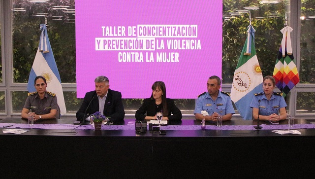 LA VICEGOBERNADORA SCHNEIDER ENCABEZÓ EL TALLER DE CONCIENTIZACIÓN Y PREVENCIÓN DE LA VIOLENCIA CONTRA LA MUJER 