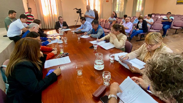 Buyatti: “Tratamos reclamos de vecinos, aclaramos procedimientos y pedimos al Ejecutivo respuestas urgentes”