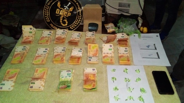 Villa Angela: Una mujer fue detenida tras un allanamiento donde se secuestró cocaína y dinero