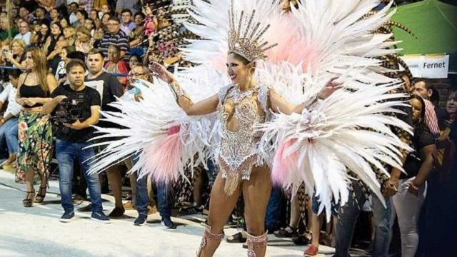 Los “Carnavales de la Dulzura” inauguran corsódromo y ofrecerán un gran espectáculo durante seis noches
