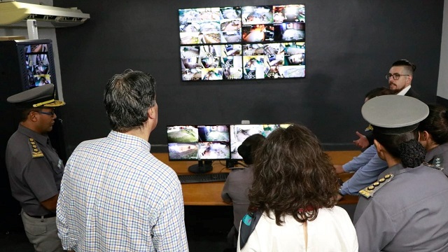 Capitanich inauguró el Sistema de Videovigilancia de la Alcaidía de Resistencia y entregó vehículos 