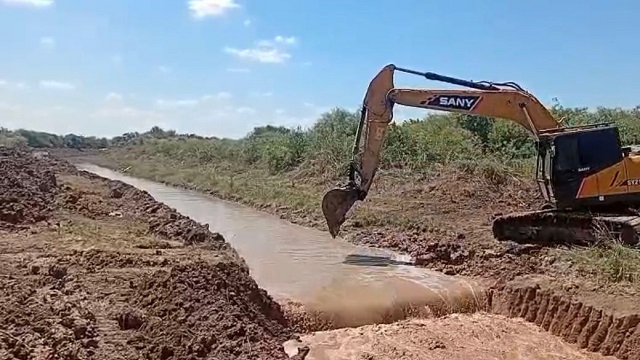 La APA sane&oacute; mas de11 kil&oacute;metros de canales y mejor&oacute; 20.000 hect&aacute;reas productivas 