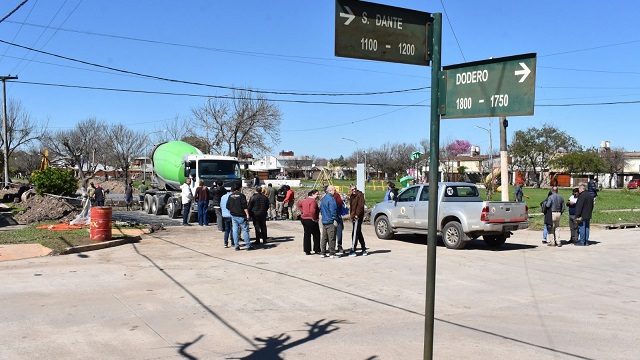 Resistencia: Villa Elisa sigue avanzando con mas obras de pavimento y desagües