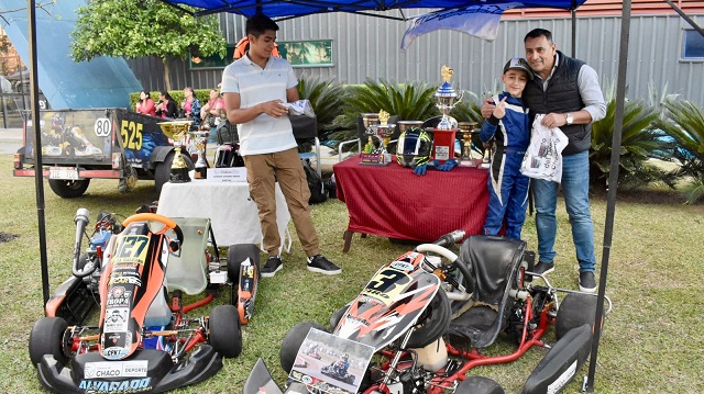 Polideportivo Jaime Zapata: El día del deporte Chaqueño se vivió con stands y diversas actividades 