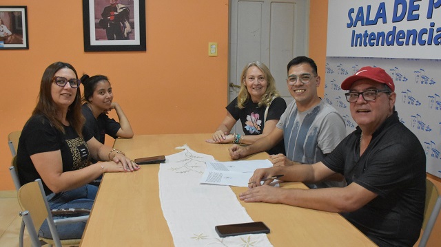 Villa &Aacute;ngela: Se firm&oacute; un comodato a favor del Grupo de Teatro Damosala  para funcionar en la ex Sala del Teatro de La Plaza 