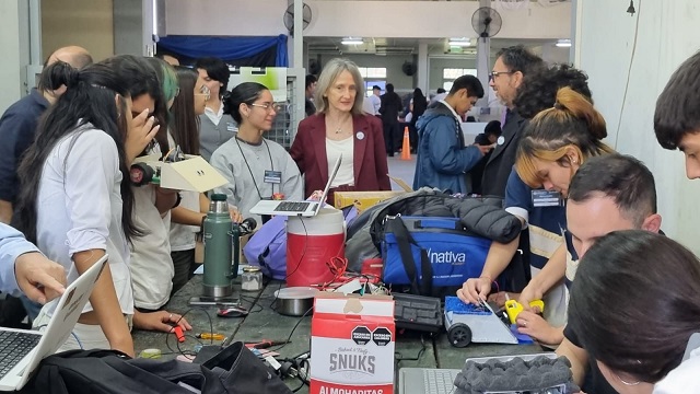 Más de diez Escuelas Técnicas participaron de la Olimpiada Provincial de Robótica, Informática e Innovación