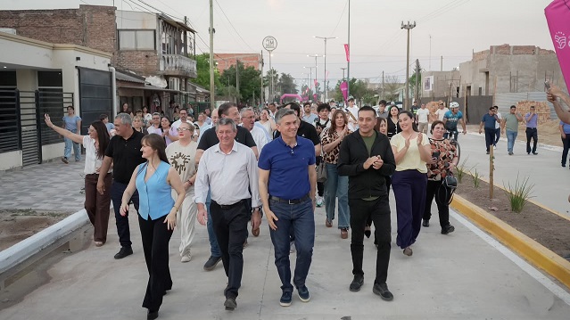 PAVIMENTO, LUCES Y CONECTIVIDAD: ZDERO INAUGUR&Oacute; LA AVENIDA CASEROS, EN CHARATA