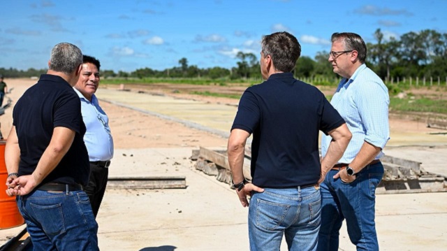AVANZA LA PISTA DE AVIACI&Oacute;N EN POMPEYA: LA OBRA QUE TERMINA CON D&Eacute;CADAS DE OLVIDO EN EL IMPENETRABLE