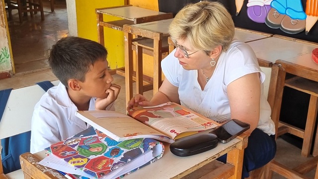 La Ministra Naidenoff ratifico que la política educativa apunta a la lectura comprensiva 
