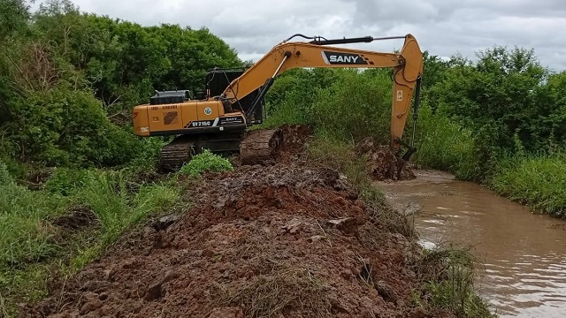 El trabajo no se detiene: El Gobierno Provincial intensifica acciones en diferentes zonas del Chaco 