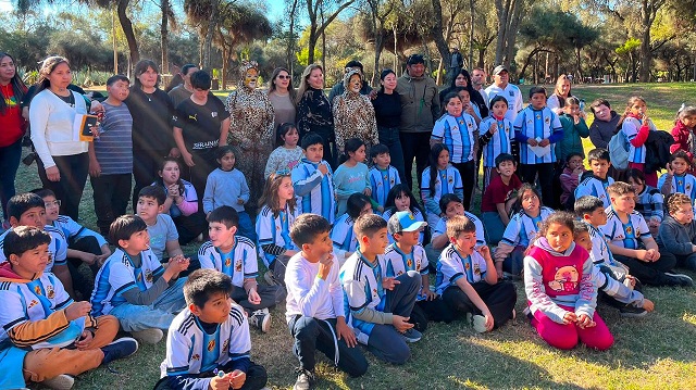 Cientos de Estudiantes celebraron Asteroid Day en Campo del Cielo, donde un pedazo del universo eligi&oacute; quedarse para siempre  