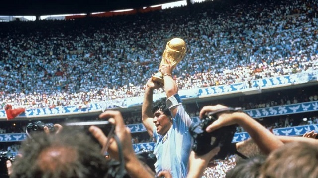 A 64 años del nacimiento de Maradona, ícono nacional por excelencia