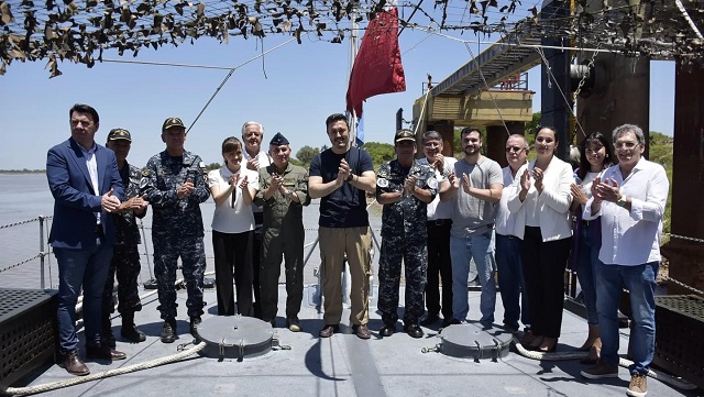 Puerto Las Palmas: Schneider y el ministro nacional Petri acompañaron la campaña socio sanitaria fluvial 2024